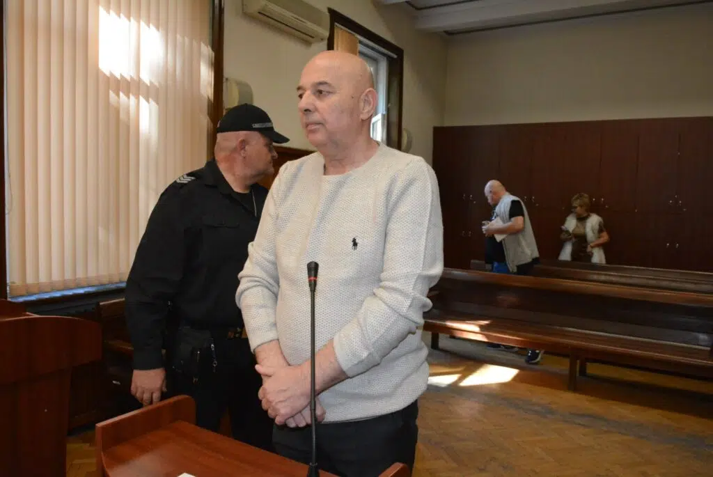 Лютви Хасан, катастрофа Йордан Бозуков